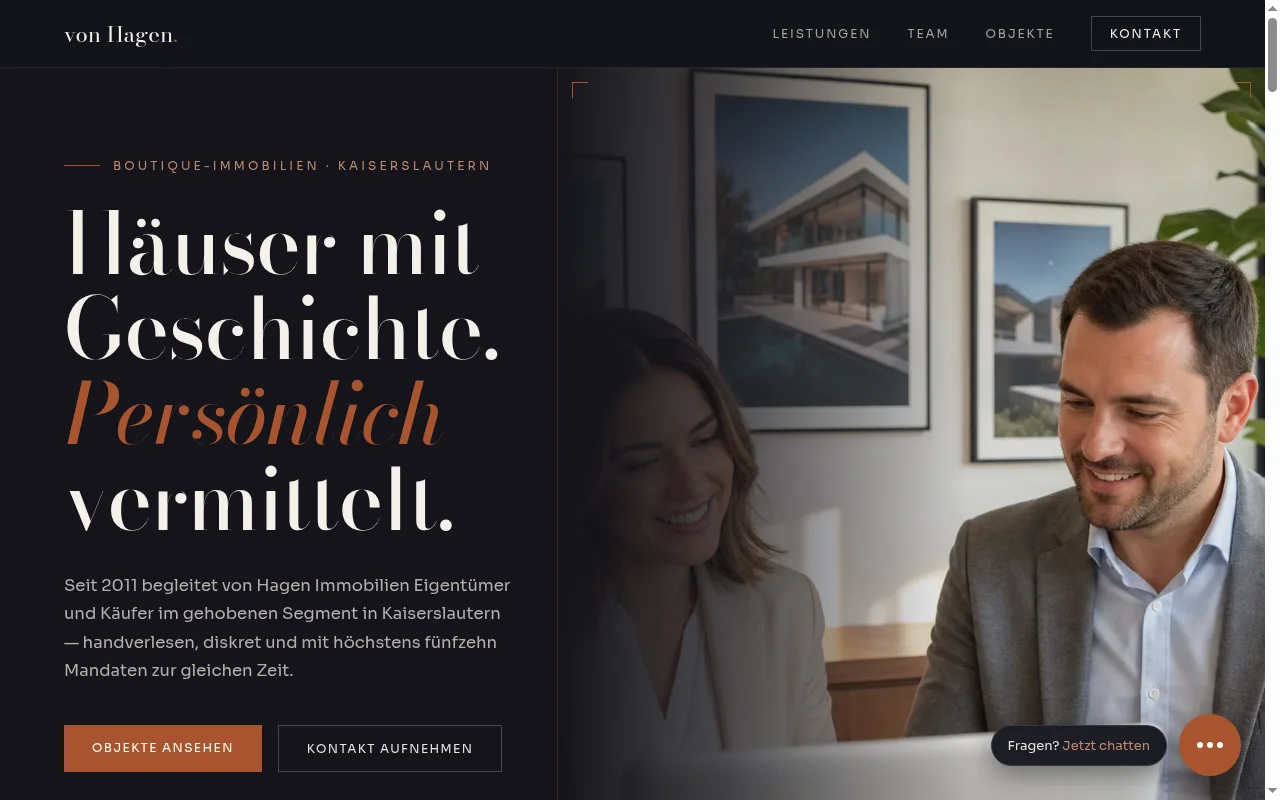 Screenshot der echten Immobilienmakler-Demo-Website mit KI-Assistent